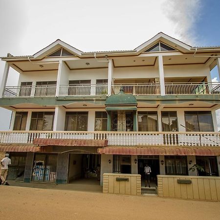 Grand Holiday International Hotel Mbarara Buitenkant foto