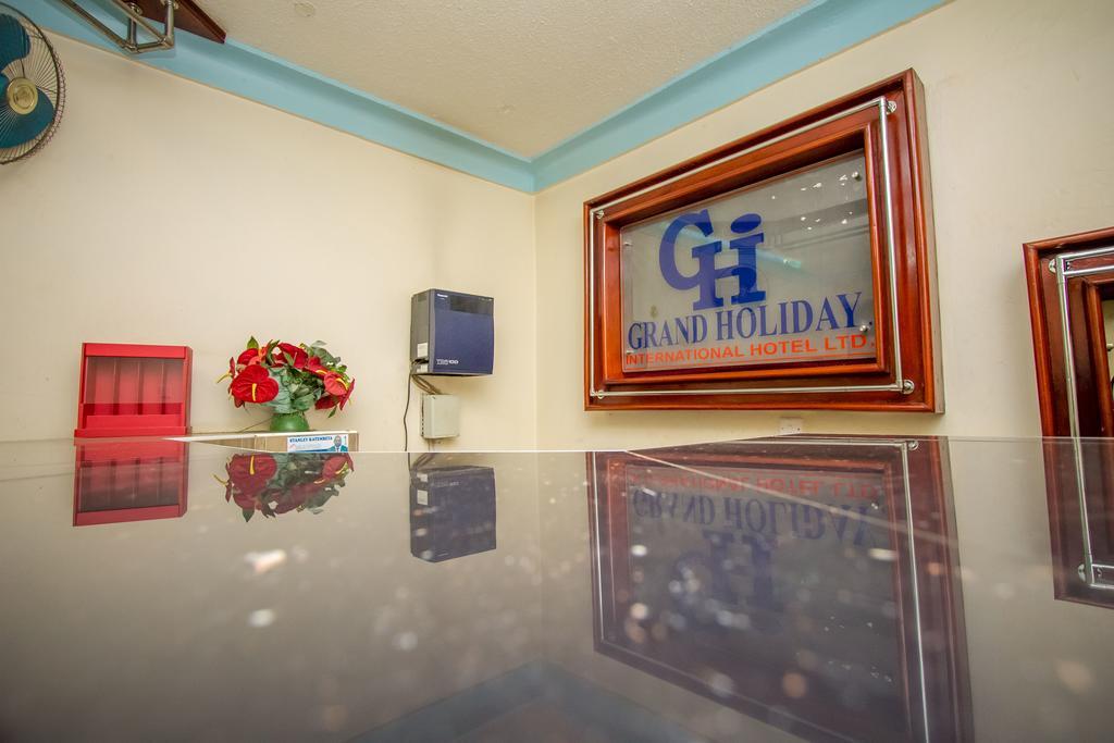 Grand Holiday International Hotel Mbarara Buitenkant foto