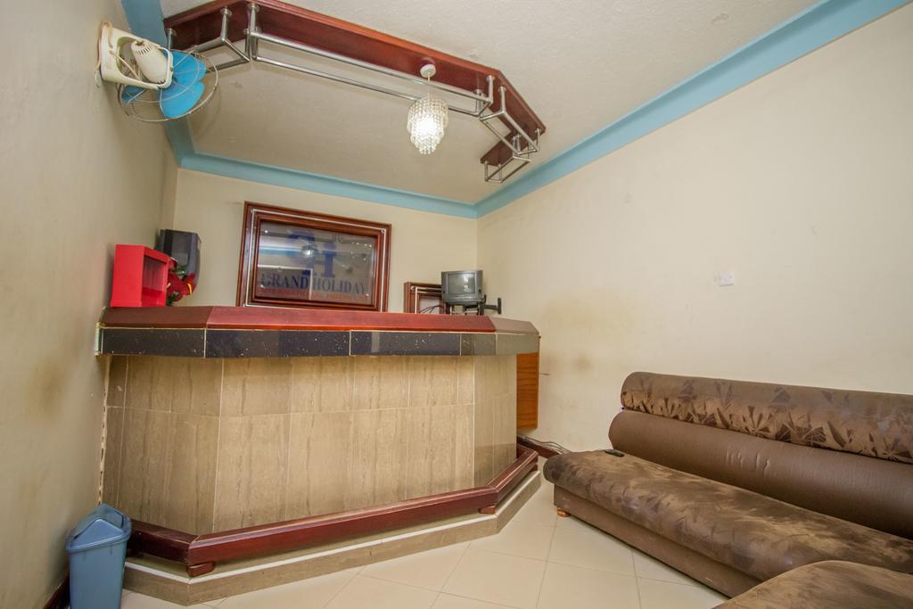 Grand Holiday International Hotel Mbarara Buitenkant foto